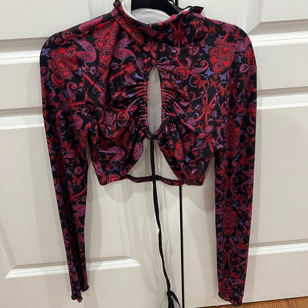 I AM GIA CUTOUT TOP